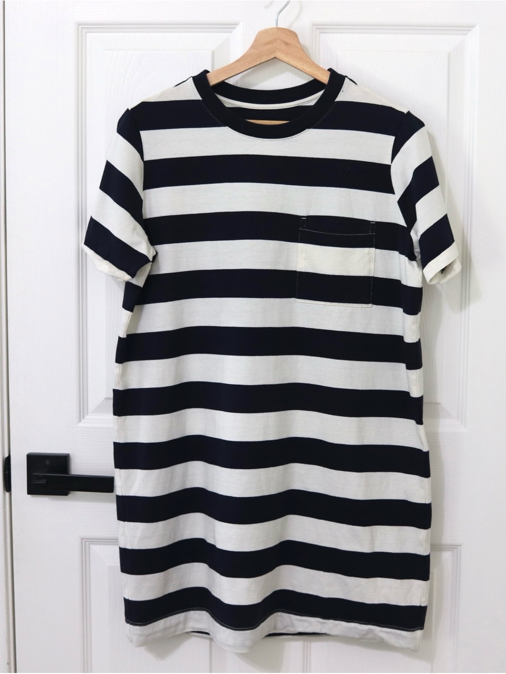 Everlane organic cotton weekend pocket T shirt dress, Navy and off white stripe